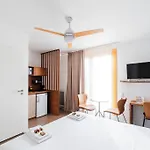 Ecla Paris 3*