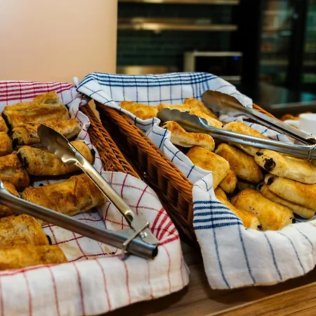 Ecla Paris Aparthotel 3*