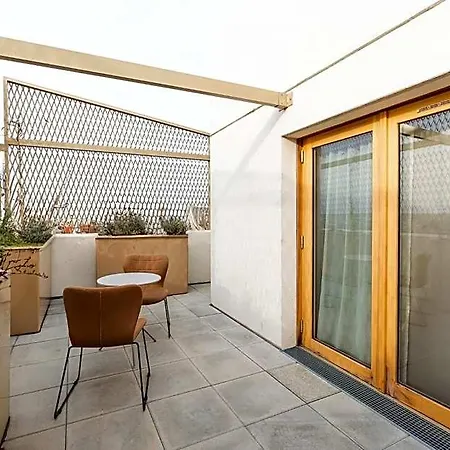 Hotel apartamentowy Ecla Paris 3*