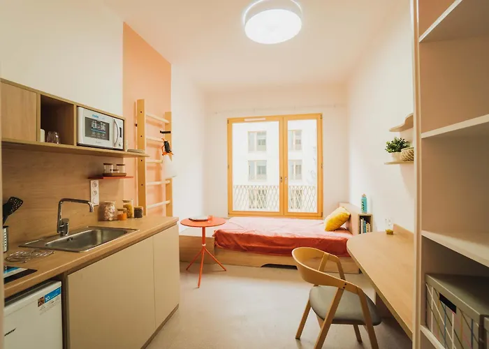 Ecla Paris 3* فيلوجويف